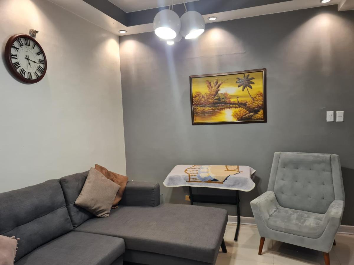 Huge Condo Unit Near Burgos Circle, St Lukes, Shangri-La - P Hamptons T1 Makati City Exterior foto